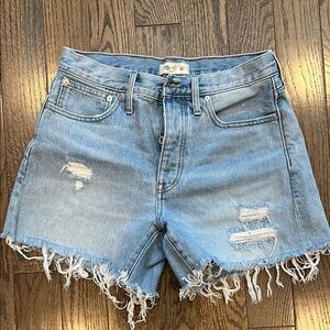 Madewell relaxed mid length Denim Shorts size 27